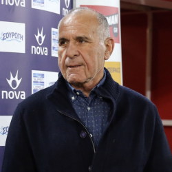 Βασίλης Κωνσταντίνου